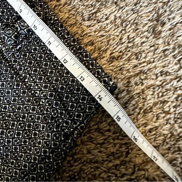 Ann Taylor women’s‎ skirt 0 petite black white - Picture 7 of 8